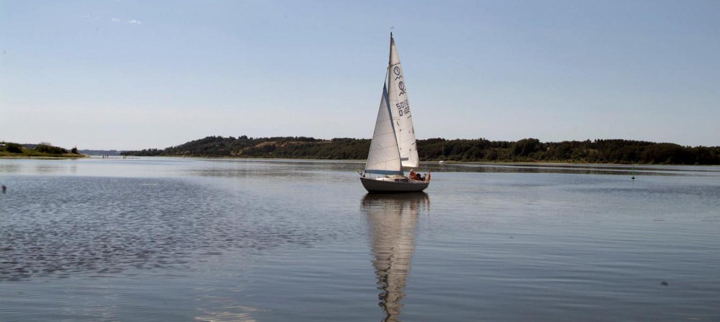 Mariager Fjord  - sejlbåd på fjorden